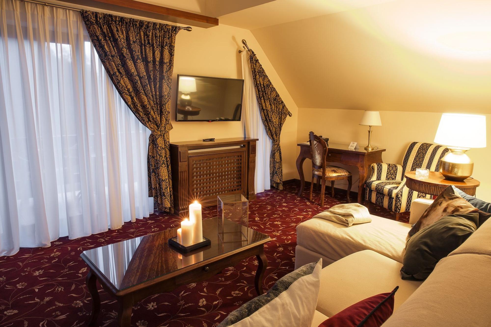 Hotel Boutique Belvedere Sinaia Eksteriør billede
