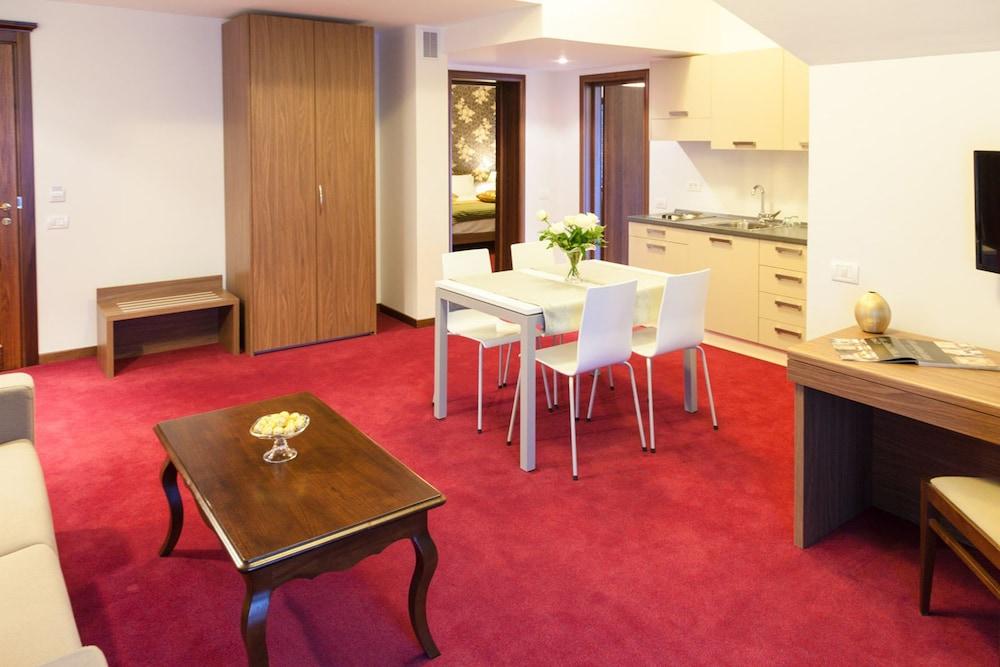 Hotel Boutique Belvedere Sinaia Eksteriør billede