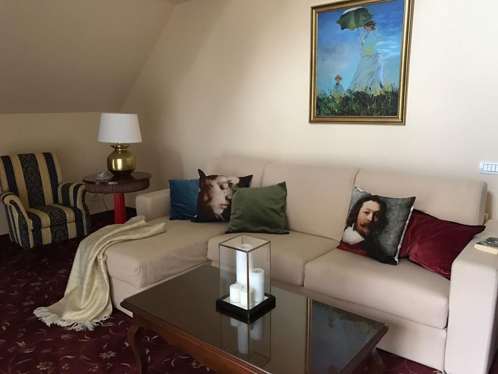 Hotel Boutique Belvedere Sinaia Eksteriør billede
