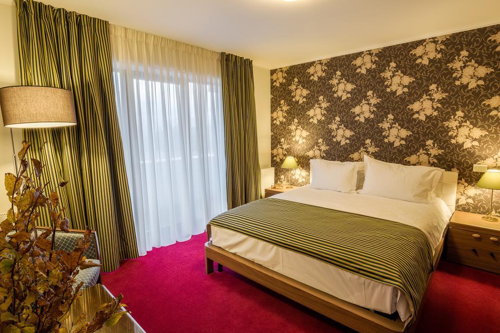 Hotel Boutique Belvedere Sinaia Eksteriør billede